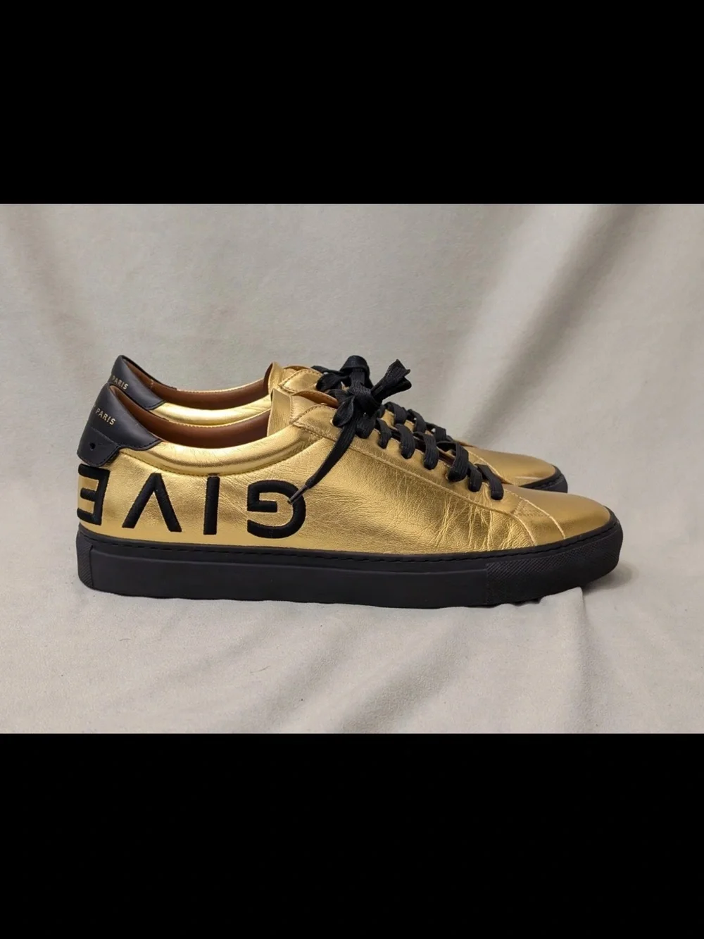 Givenchy Urban Street Sneakers Mens 44 US 11 Gold Metallic Leather Logo Low Top